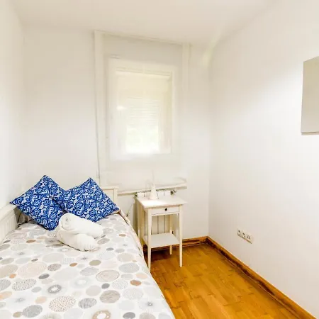 Apartment Coqueto Apartamento Con Piscina Y Jardin